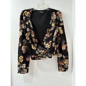 On Twelfth women’s black floral crossover front top size Large. #34-1236